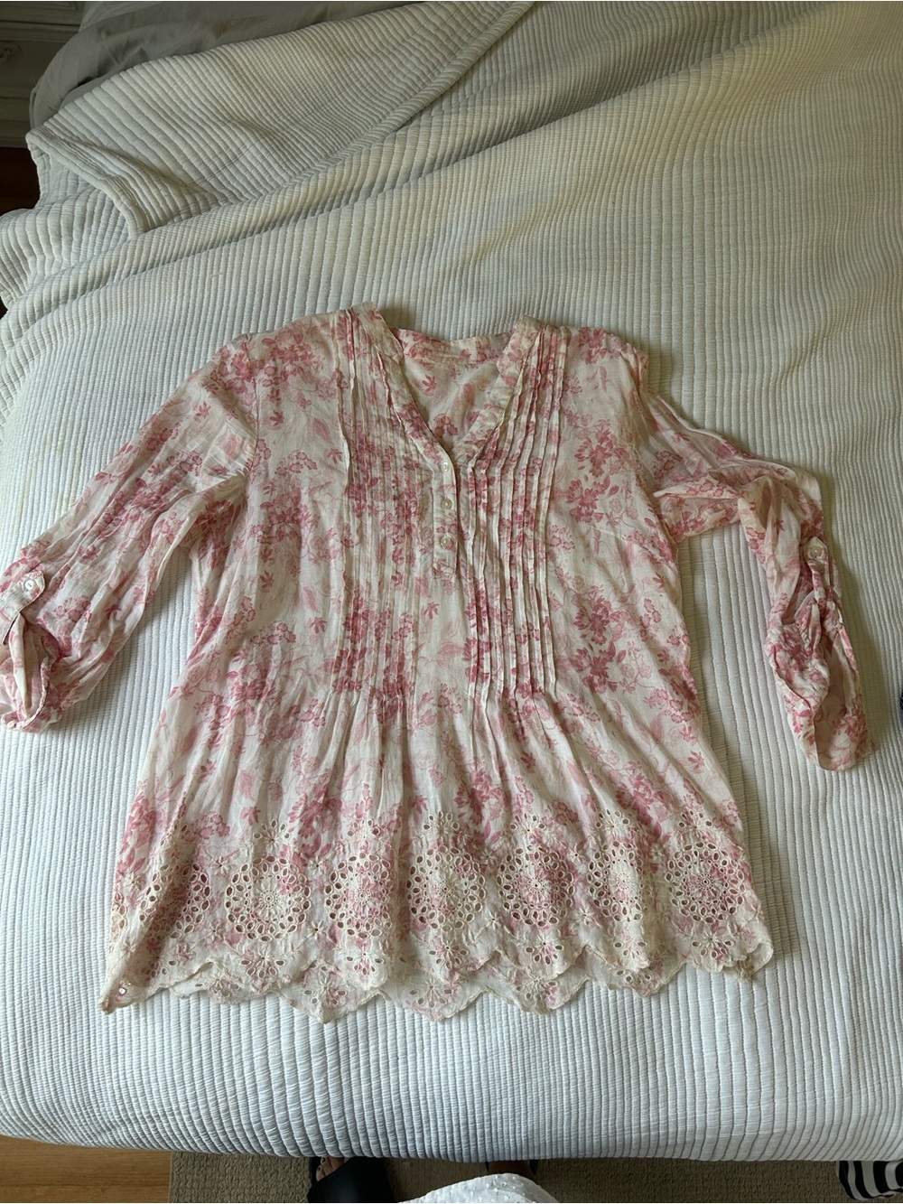 Women's Pink Floral Pintuck Peasant Blouse